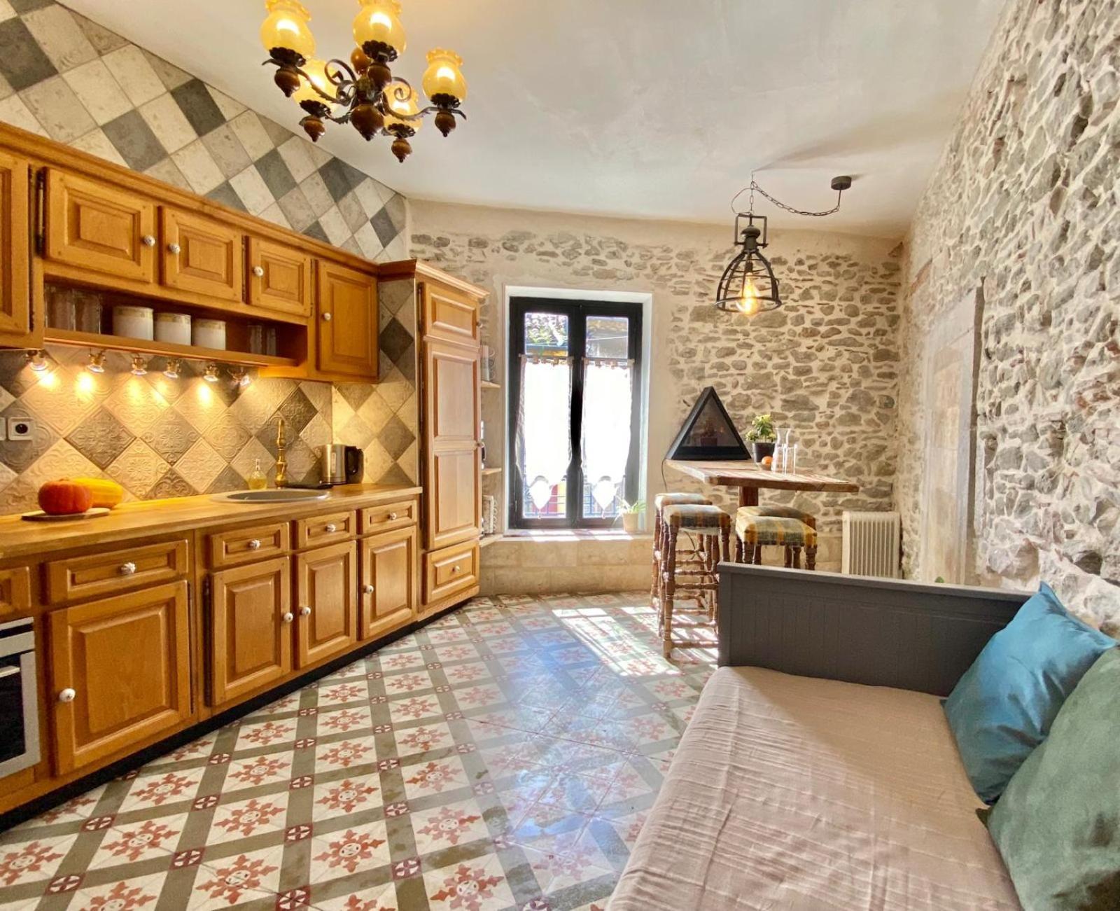 La Maison Des Templiers ~ Ostal Medieval ~ Logis Enchantes Каркассонн Екстер'єр фото